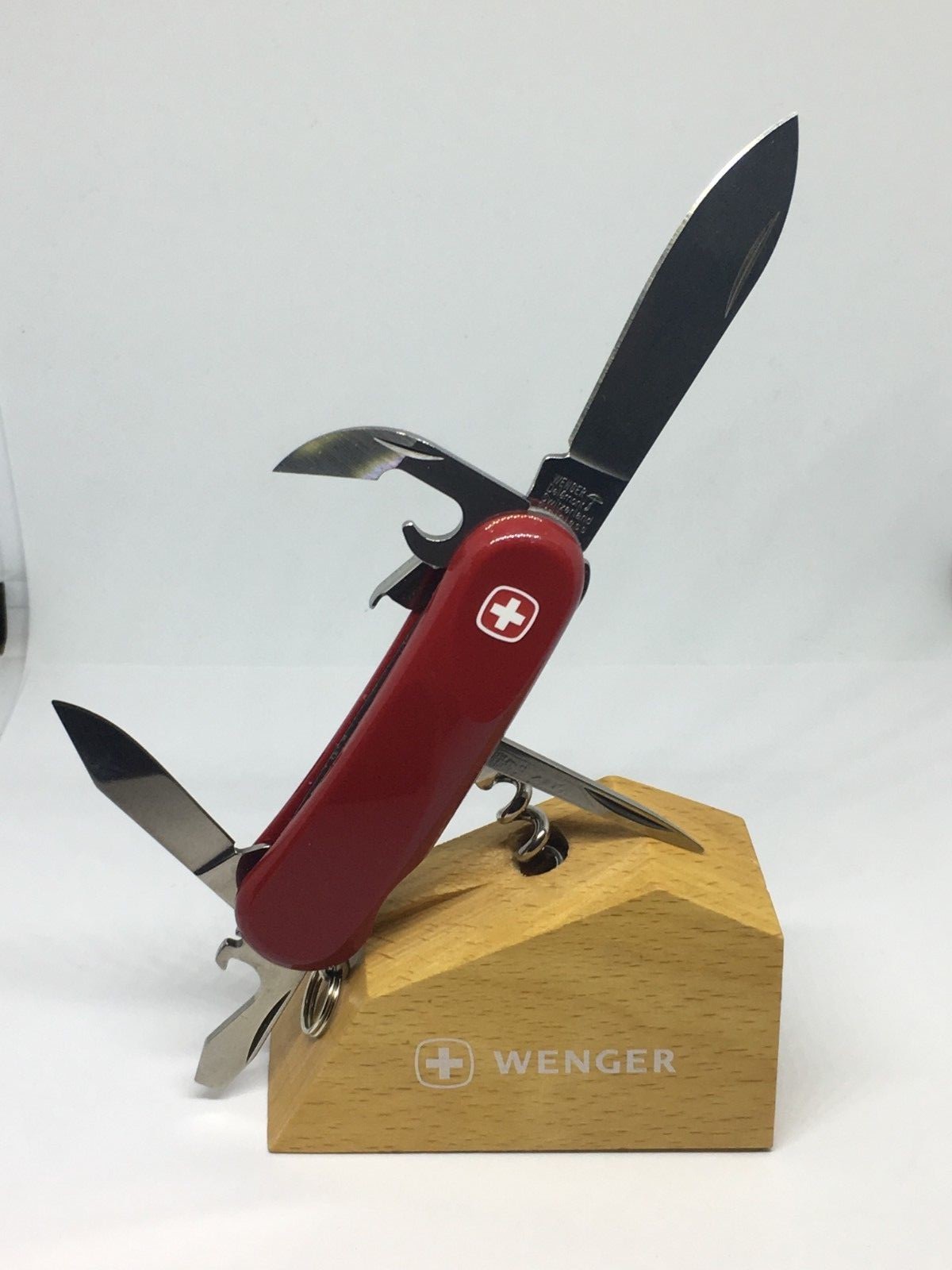 Victorinox/Wenger Swiss Army Lot of 5 display/stand accessories
