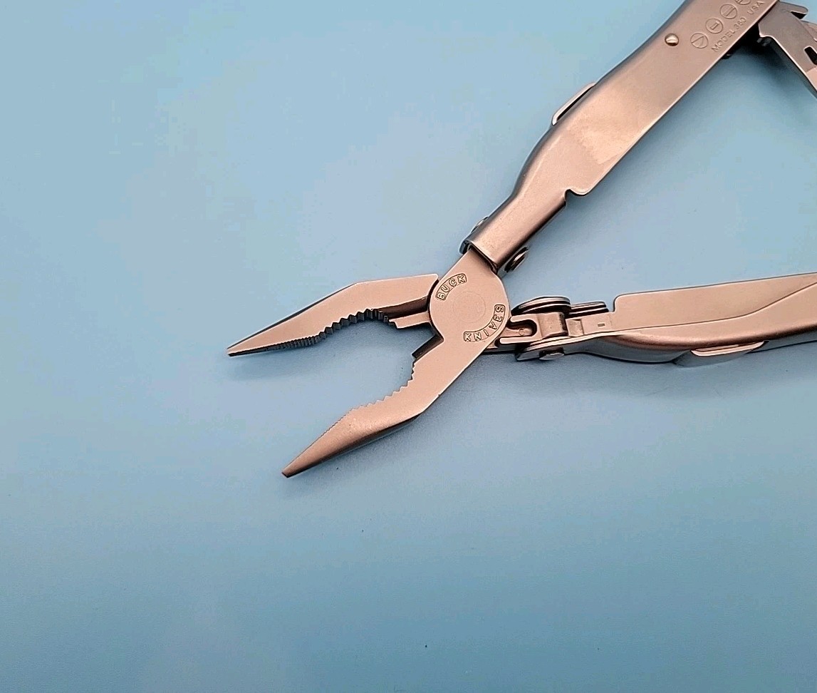 Buck Knives BuckTool 360 Multi-Tool w/ Sheath – USA – RETIRED – Screwdrivers