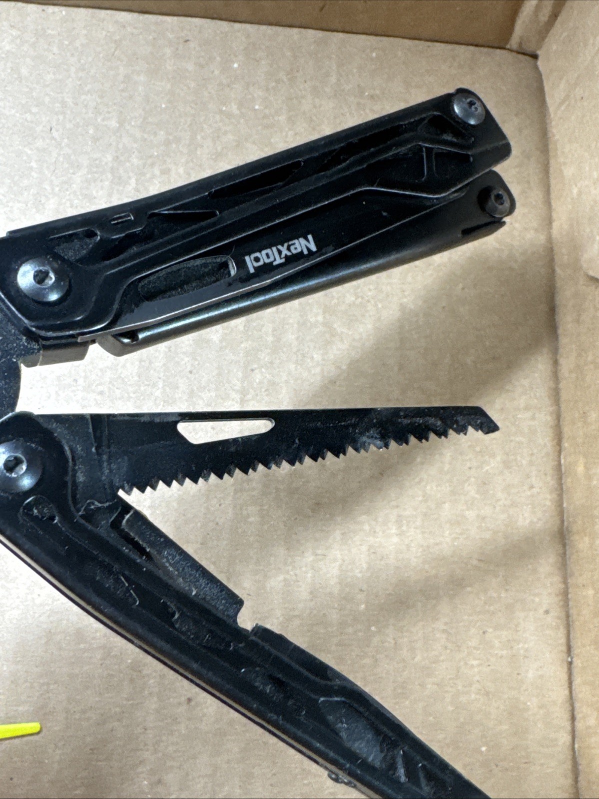 NexTool Black Knight Multi Tool 12 Varied Tools Aluminum Handles – NE20151 Used