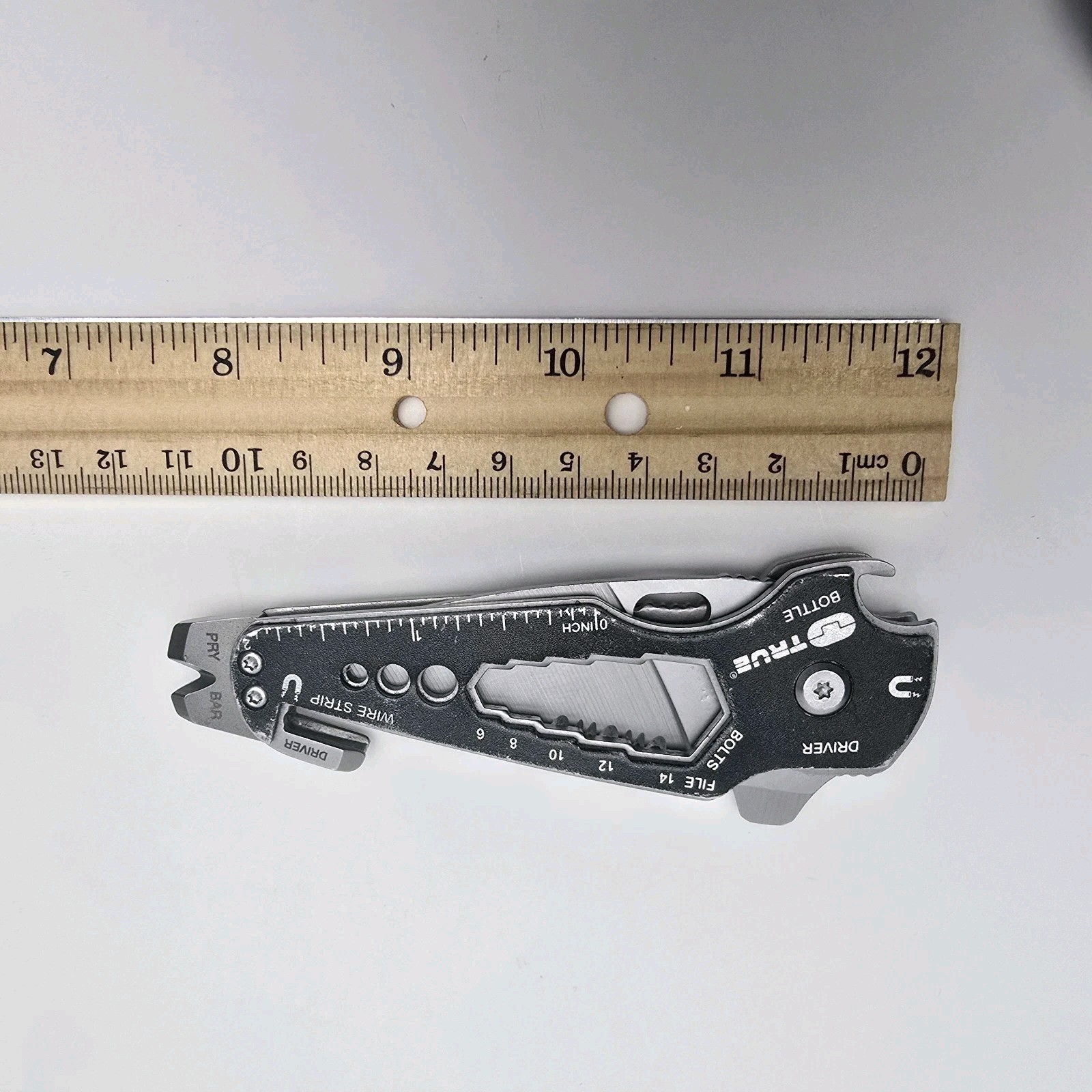 True Utility Smart Knife Pocket Knife 7-in-1 Muilti-tool