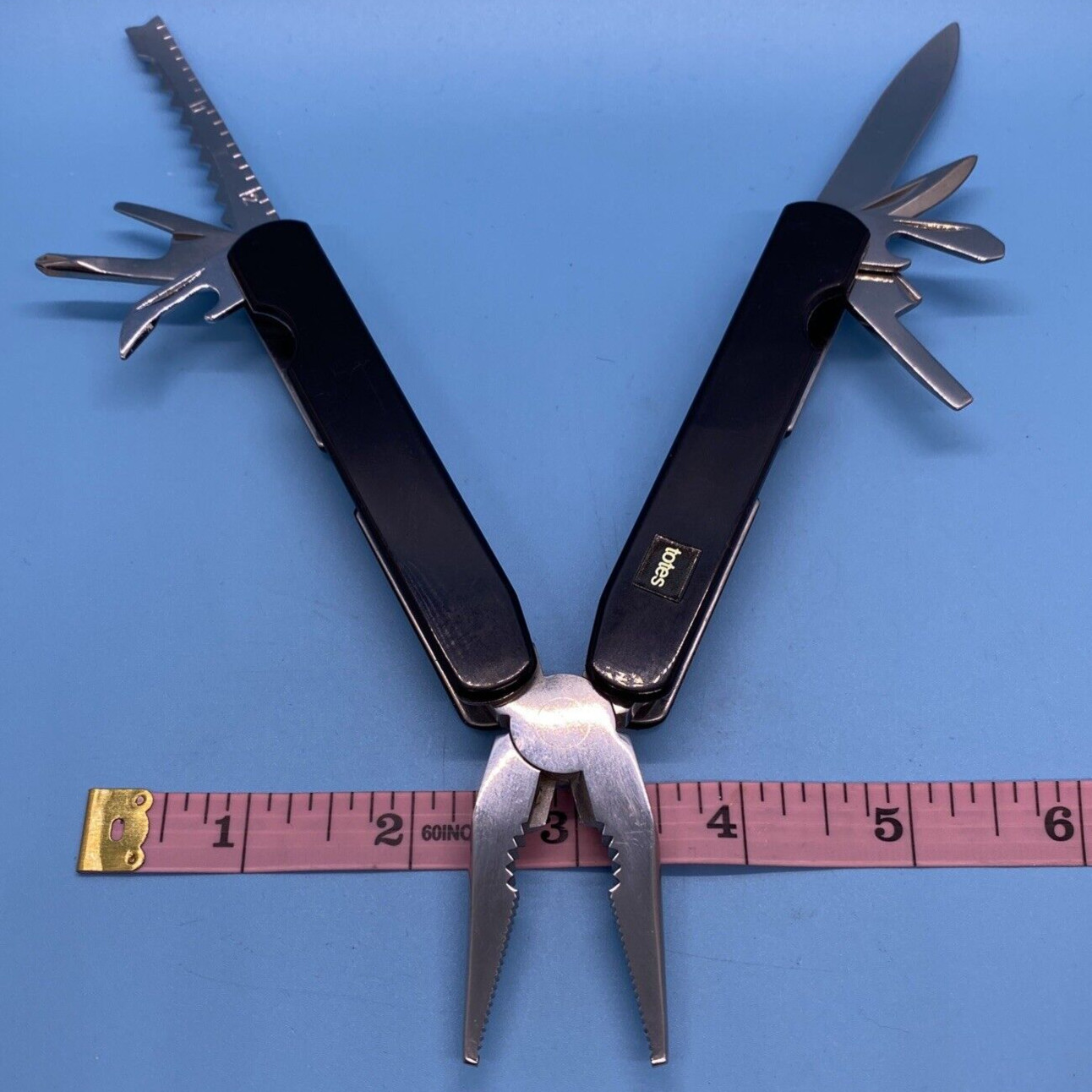 TOTES Multi-Tool 14 in 1 Executive Polished Stainless Medium Folding Case Pouch