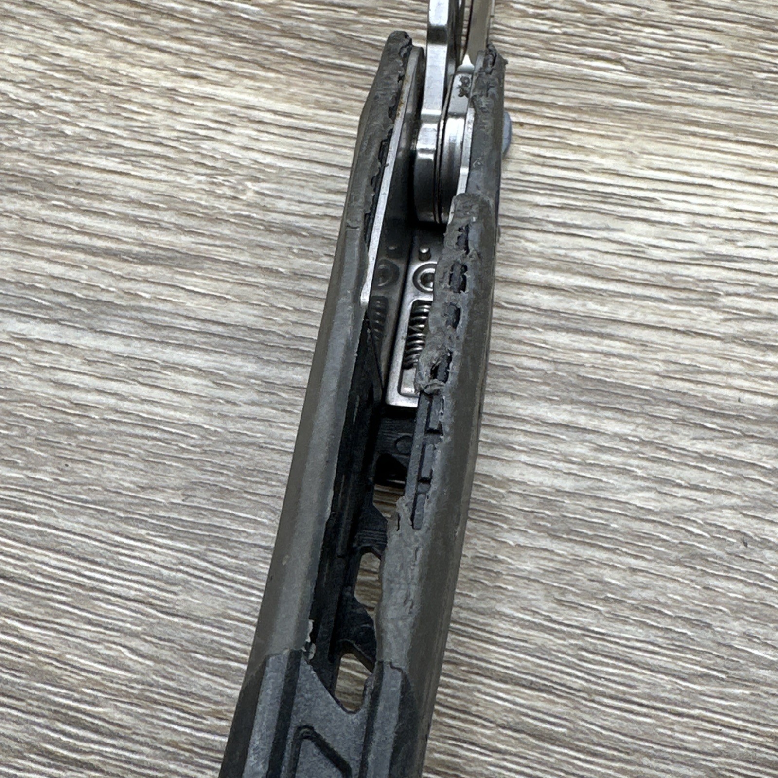 Gerber Radius Multi Tool Ergonomic 8 tool Pliers Knife Screwdriver Multitool