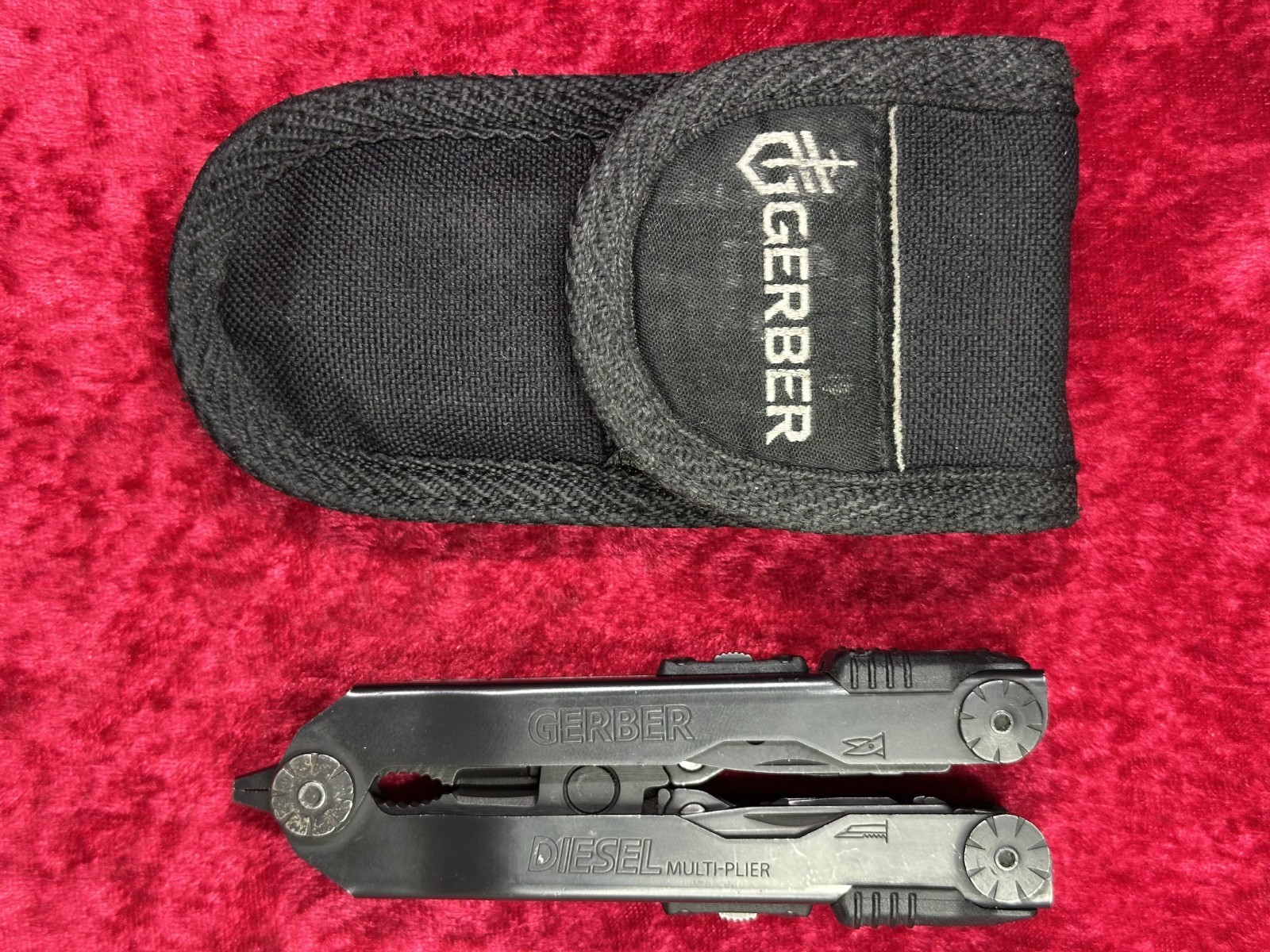 Gerber Diesel Multi-Plier Black NeedleNose 12 Tool Multi-Tool w/Sheath (615)