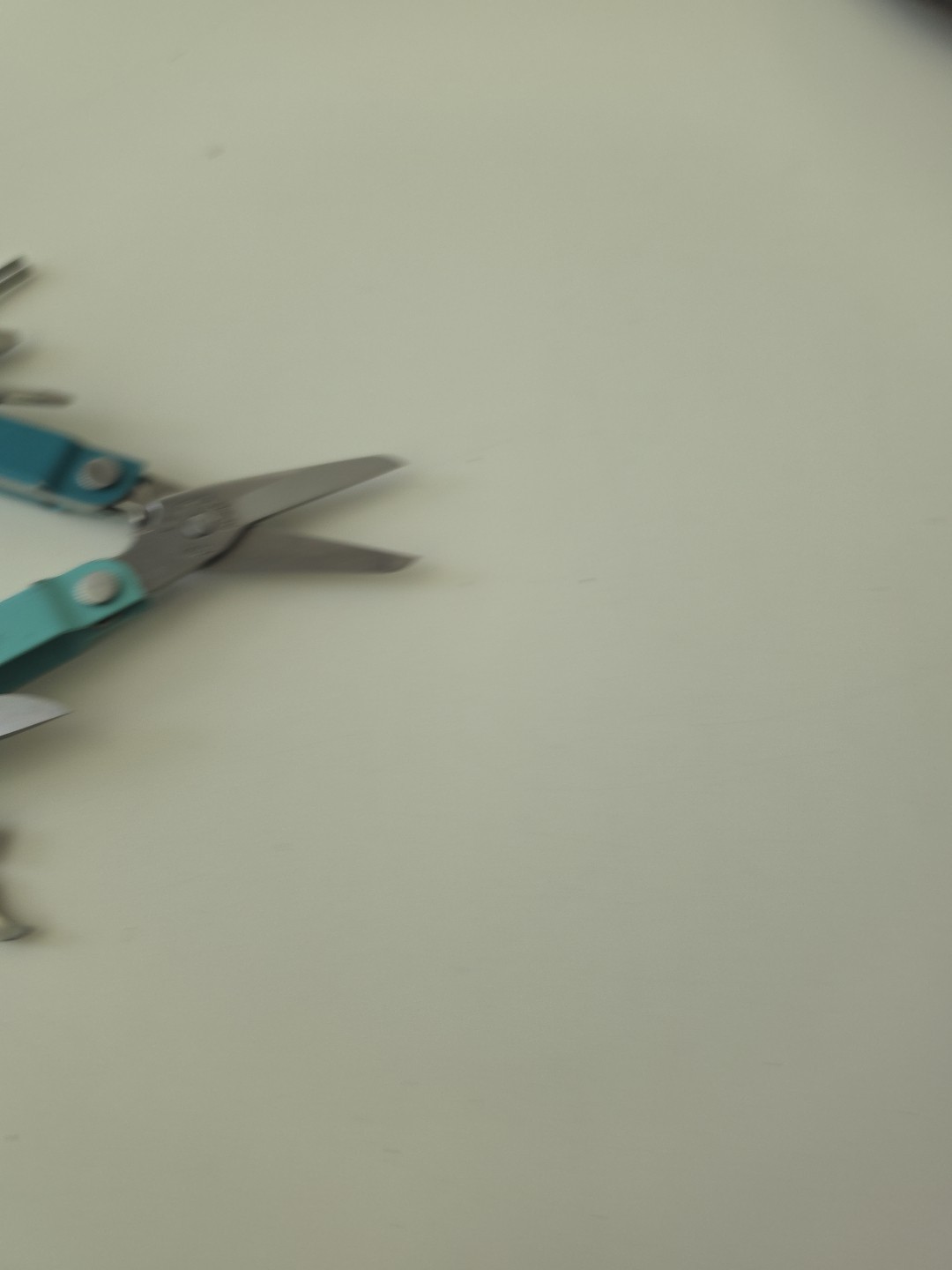 Leatherman Micra Parakeet 10 in 1 Multitool Anodized Aluminum