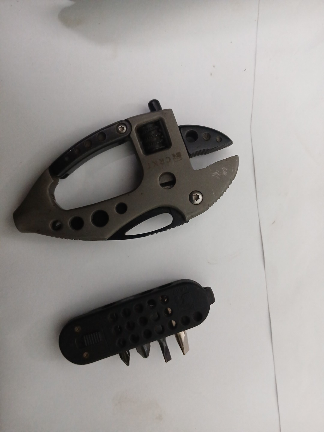 CRKT Knife/Multi-Tool Guppie Gray/Black 8 Tools & LED light & Belt Clip & sheath