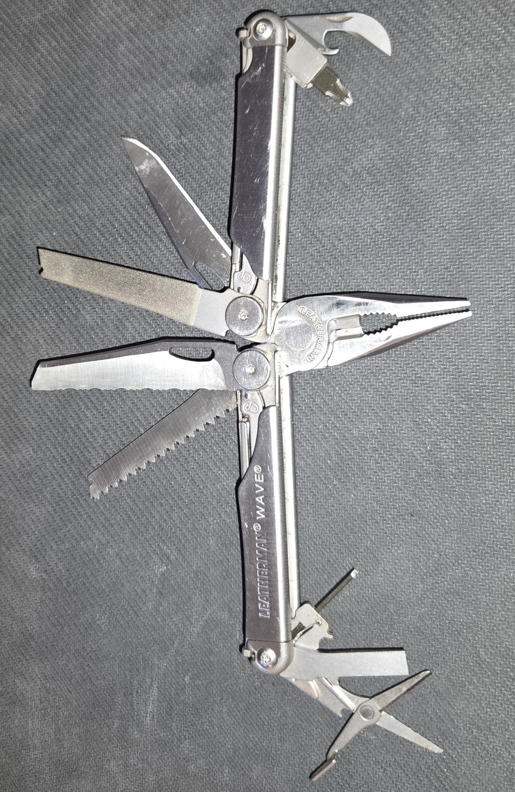 Leatherman Wave Multi-Tool Multitool Pliers Pocket Knife w/ Sheath