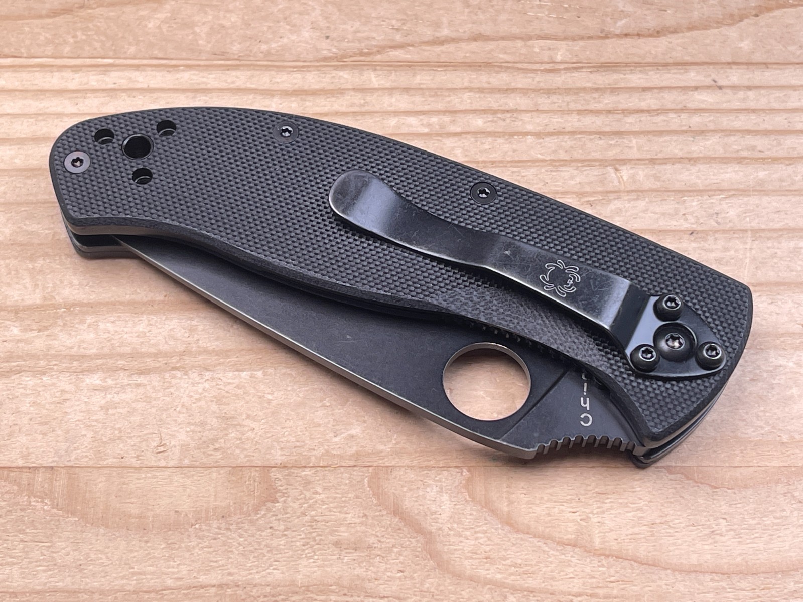 Spyderco Tenacious Folding Pocket Knife 8Cr13MoV Black Partially Serrated Blade