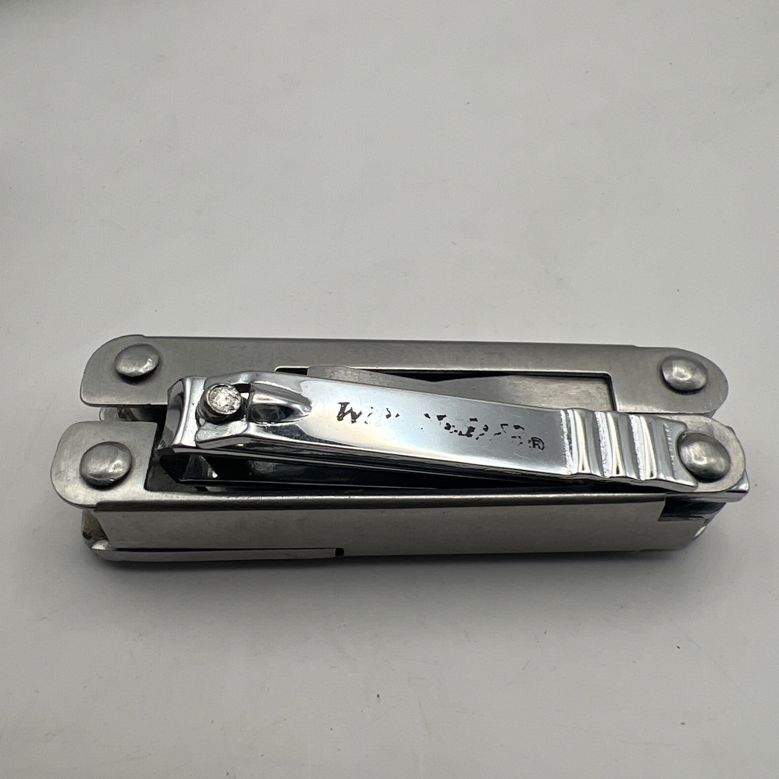 Winchester Stainless 8 Function Multi-Tool with Nail clipper