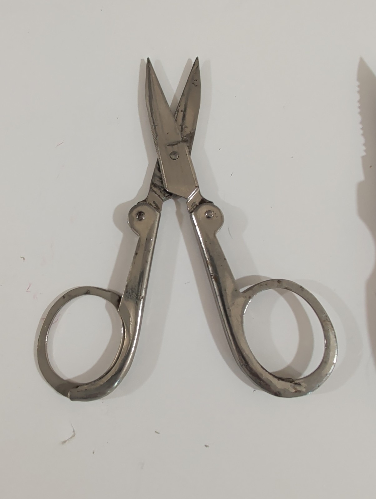 Lot of 5 Pocket Knives and Utility Knife With Keychain and Scissors
