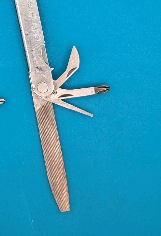 Leatherman PST 2 Multi Tool! 01/99 date stamp! Fast Shipping!