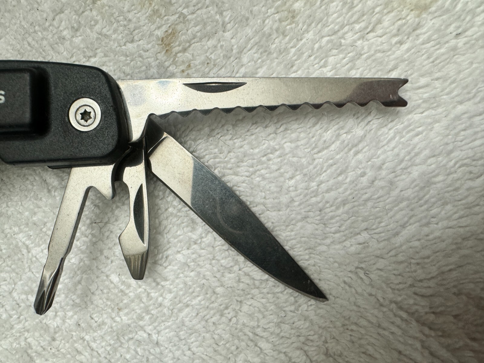 SMARTGEAR 12 in 1 MULTITOOL Pliers Knife Opener Saw File Survival Hiking