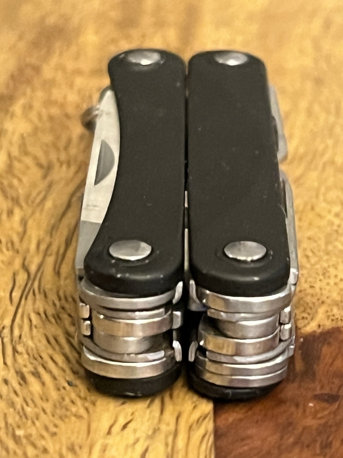 RETIRED Leatherman Squirt PS4 MultiTool Black DISCONTINUED SUPER NICE!