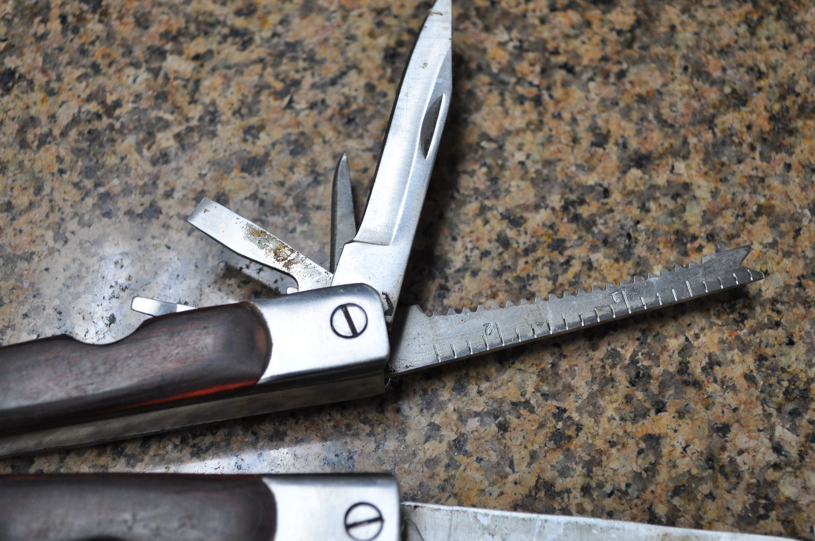 Sheffield 12-In-1 Multi Tool w/ Hardwood Handle Pliers Knife Blades Screwdrivers