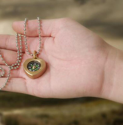 EDC 1 PC Mini Waterproof Compass Heart Shape Brass/ Titanium Compass Pendant