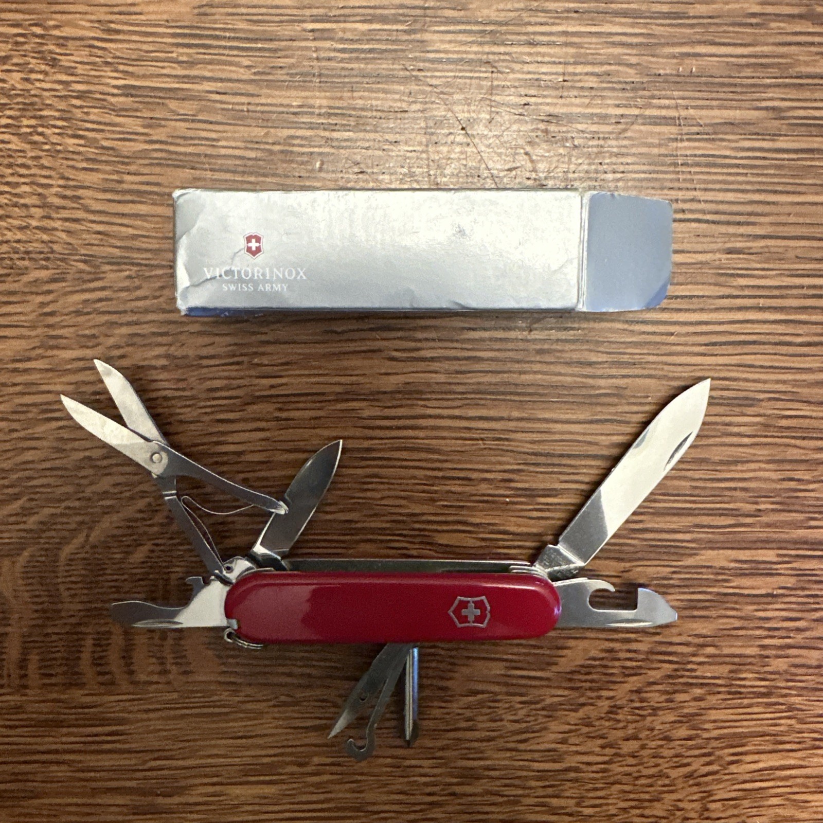 Swiss Army Original Knife Red SUPER TINKER Victorinox 8 Tools