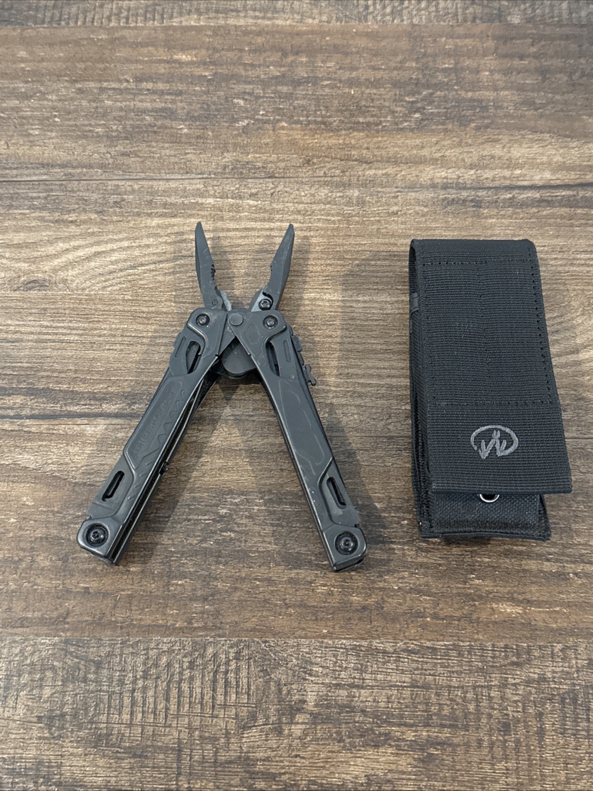 Leatherman OHT Multi-Tool Knife Discontinued – Black – Excellent