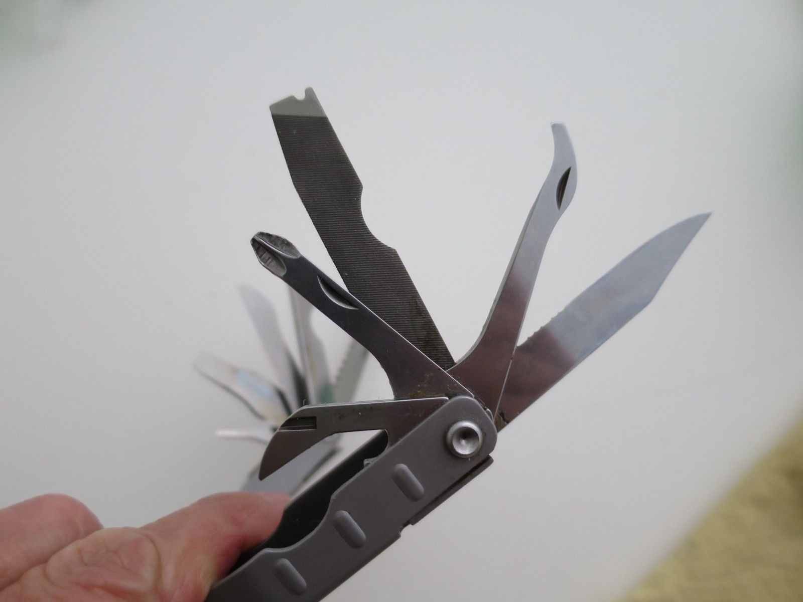 Schrade Tough Tool ST1 Multi-Tool USA Very Nice