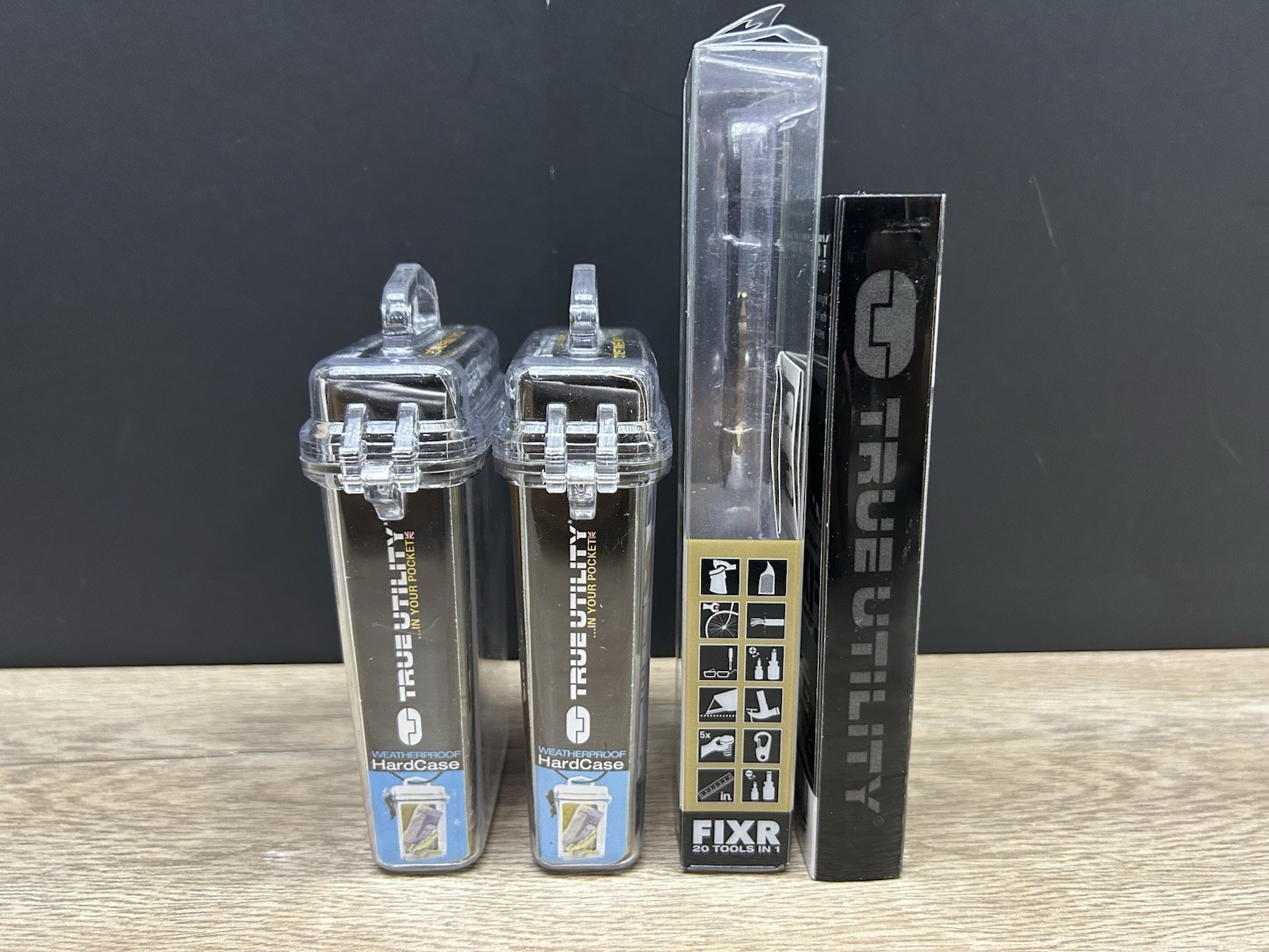 True Utility SmartKnife, FIXR, Seven, Compact MicroLite Multi-tool Lot Of 4 New