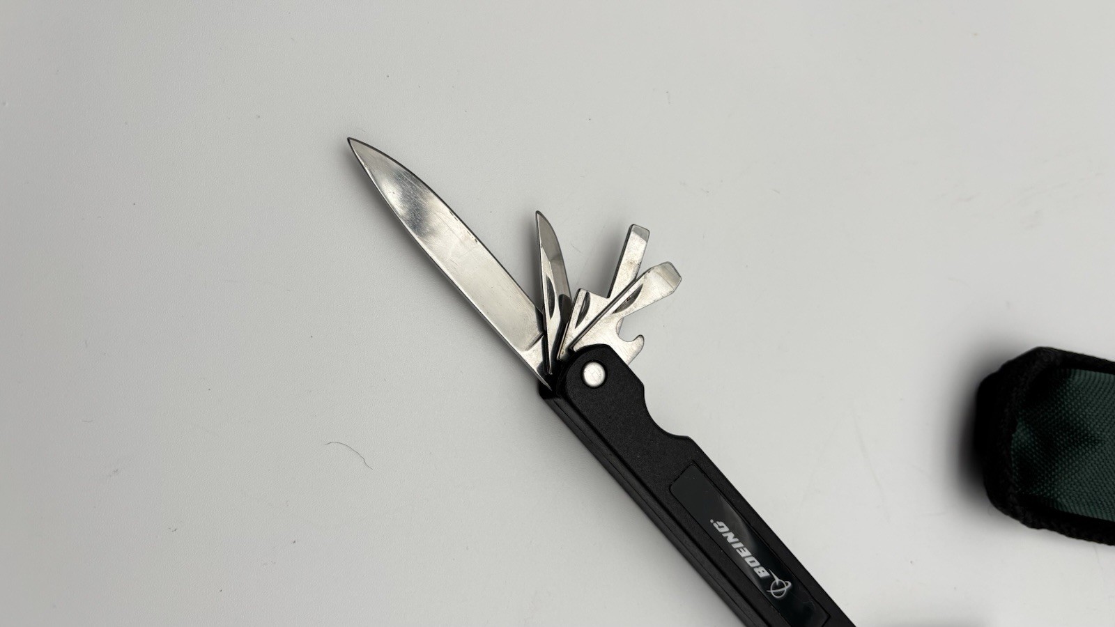 Boeing Stainless Steel Multi-Tool W/ Nylon Case In Good Condition