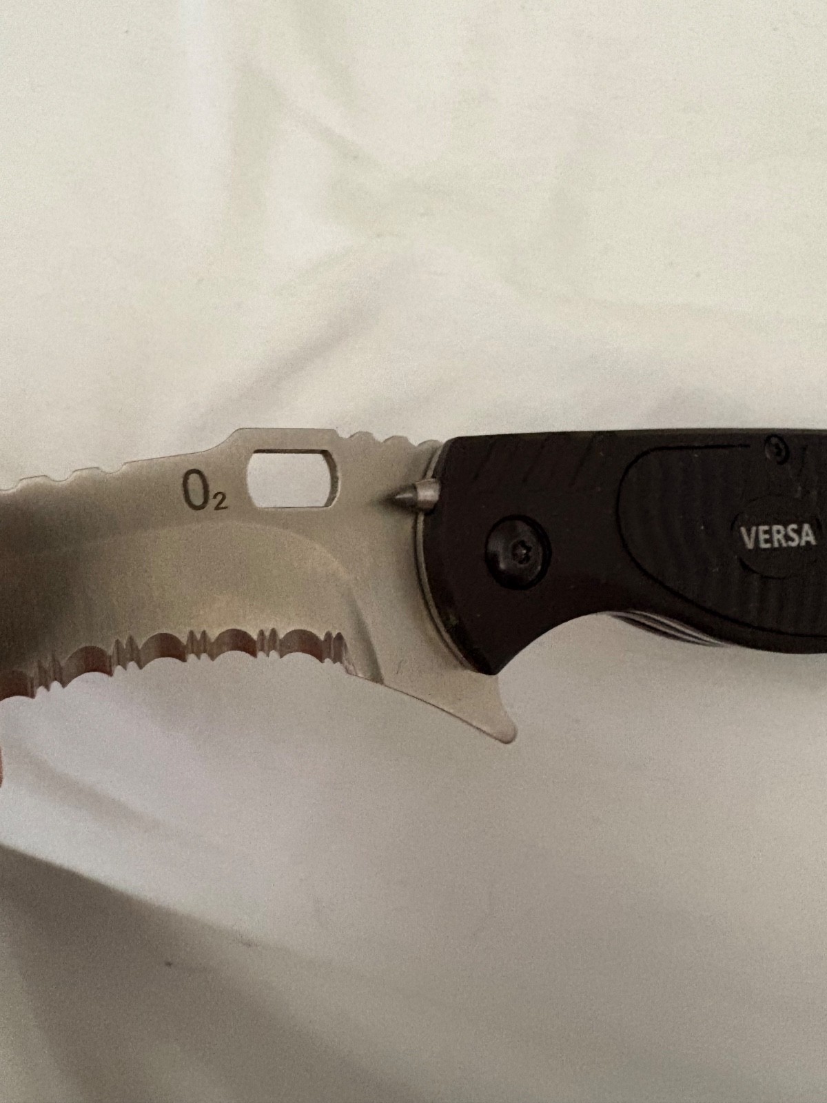 VERSA Knife, a 12-in-1 Multi-tool For Emergency & Daily Use