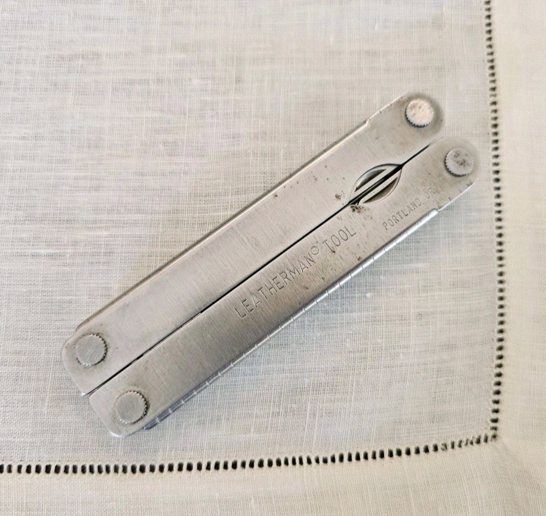 Vintage Leatherman PST Stainless Pocket Survival Multi-Tool Knife Pliers 03/02