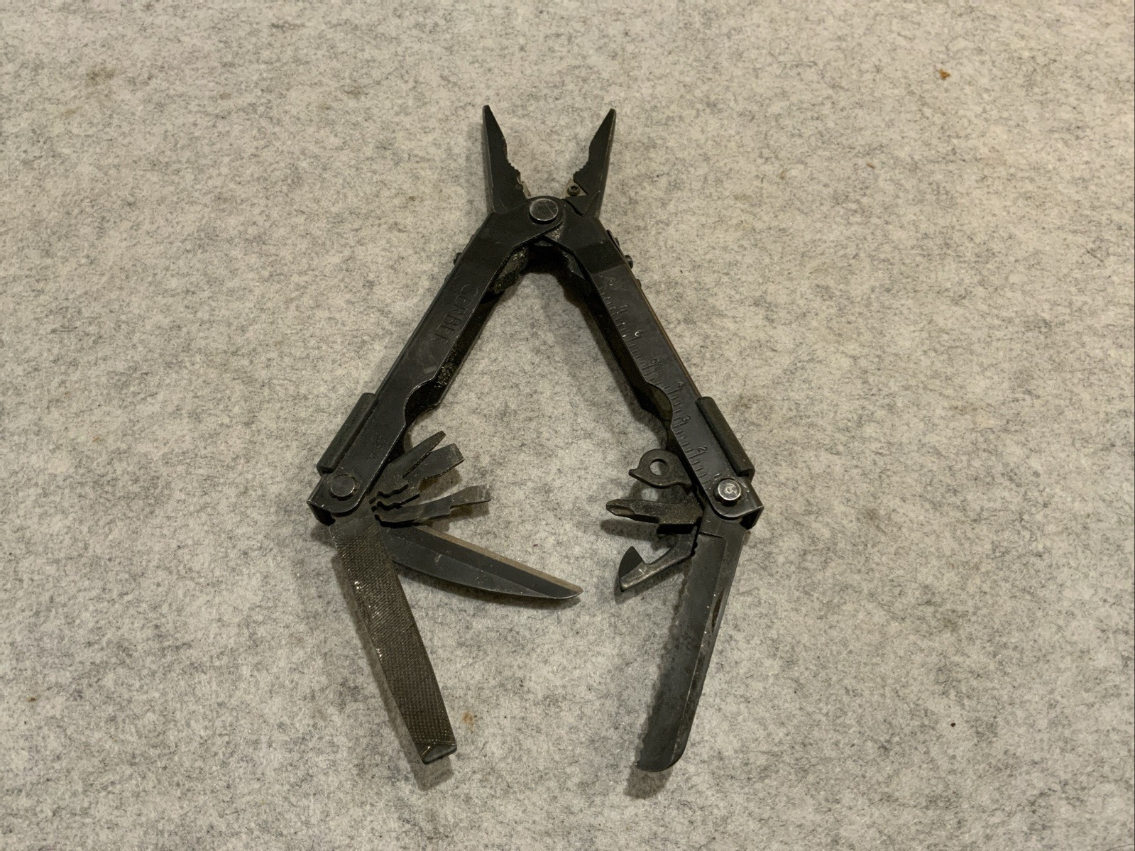 Gerber Multi Tool MP600 Black Oxide Sliding Pliers Knife File Saw