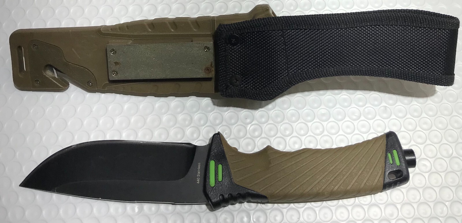 StatGear Surviv-All Hunting Knife – Sheath, Firestarter, Cord Cutter & Sharpener