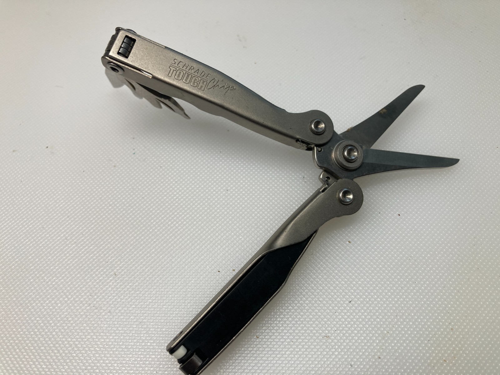 Schrade USA ST2 Multi-tool Tough Chip Compact / Mini Tool VINTAGE