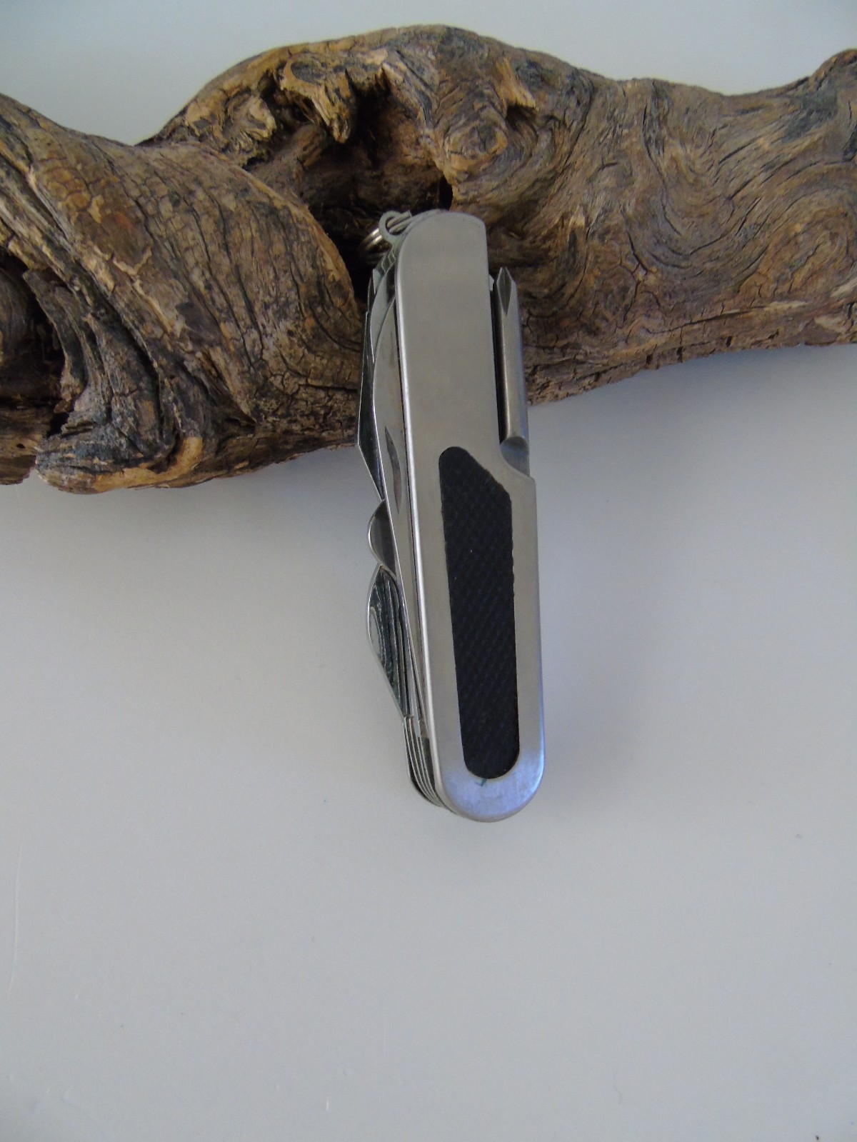 Folding Pocket Knife Portable 10 Function Camping Outdoor Key Ring Nonslip Grip
