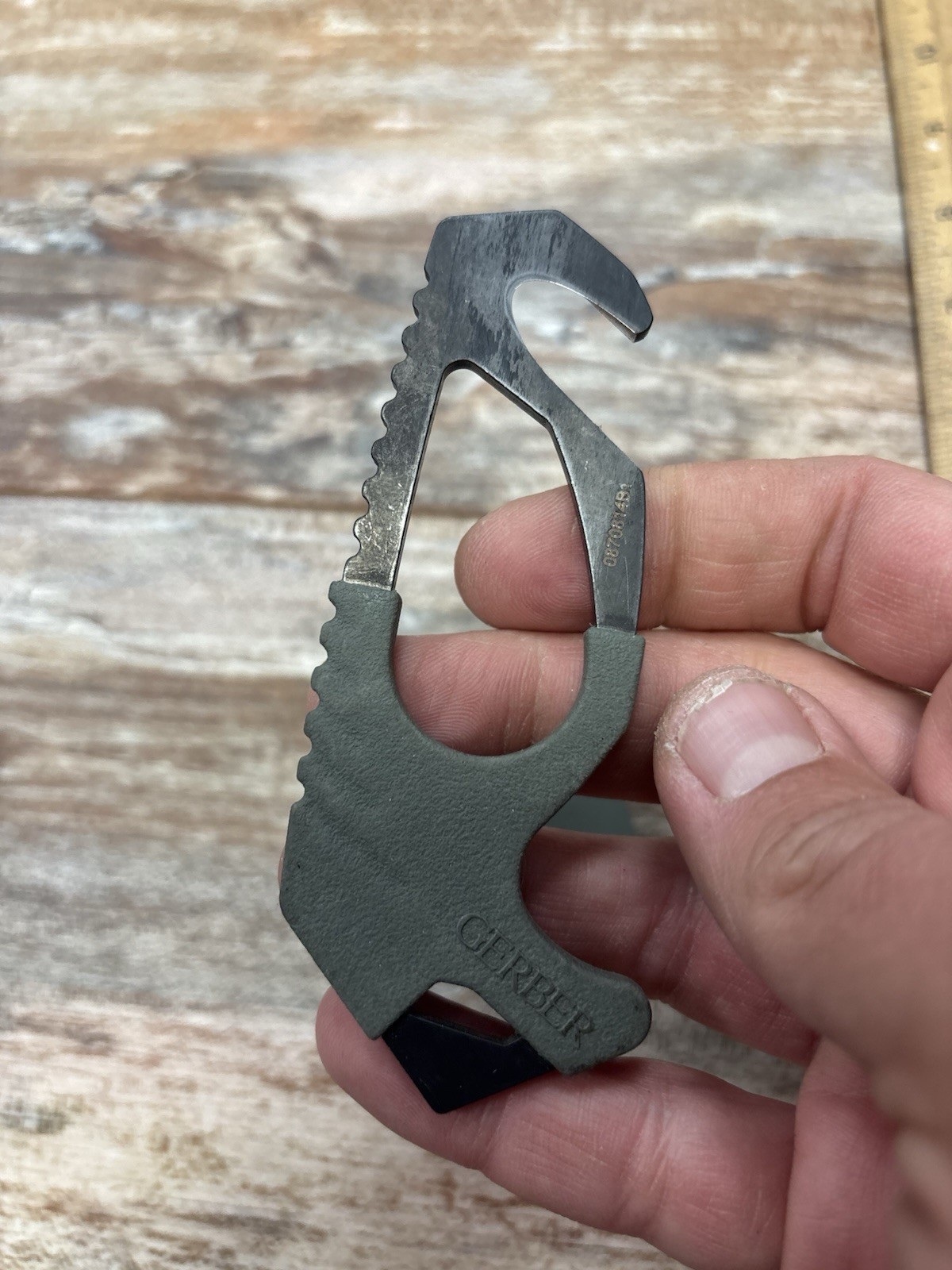 Gerber Sage Green Seat Belt Strap Cutter Rescue Tool