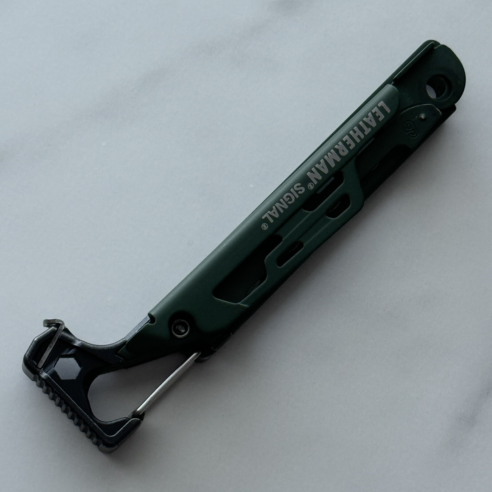 Leatherman Signal Green/Black frame w/Carabiner/bottle opener and Black hammer