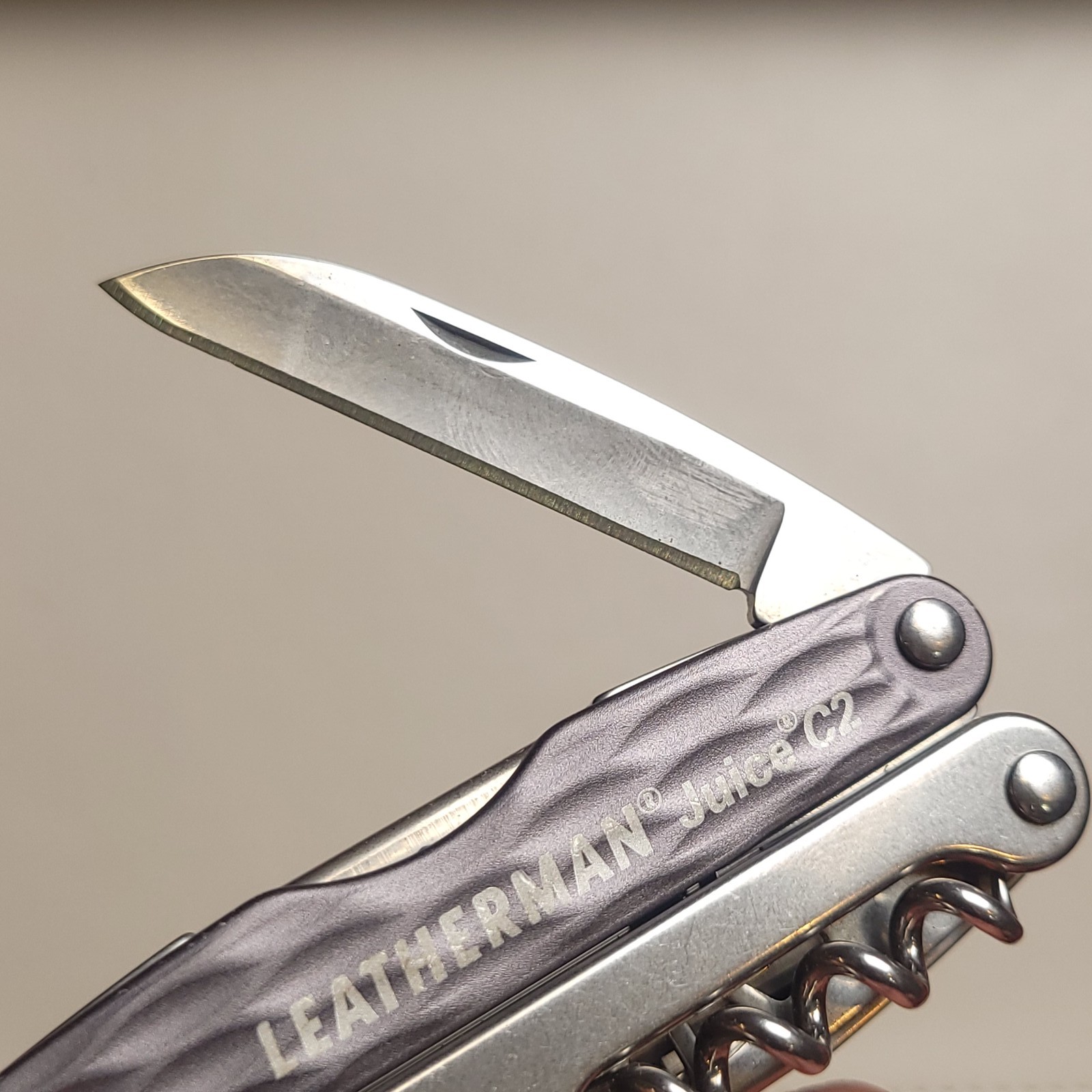 Leatherman Juice C2 Granite Gray Multi Tool Multi Plier Folding Pocket Knife