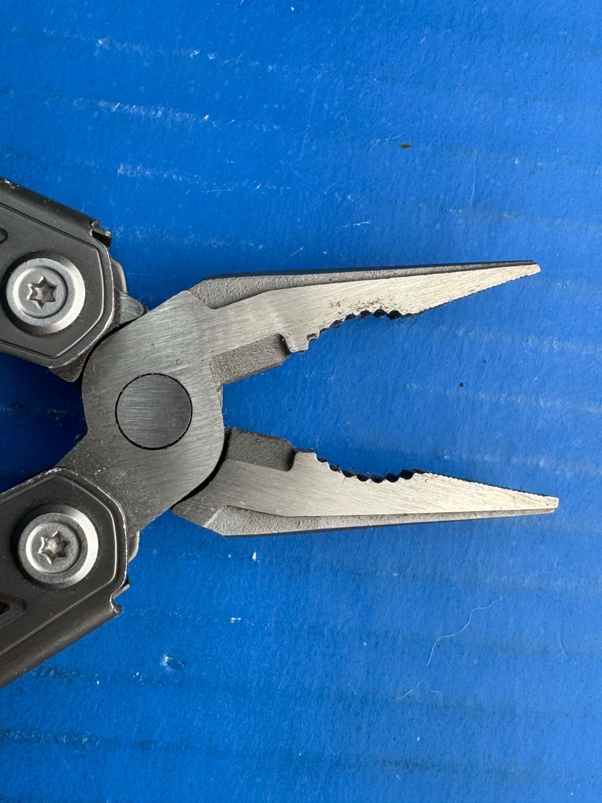Gerber Truss Multi-Tool 17 Tools Sheath Screwdriver Saw Glass Breaker Pliers