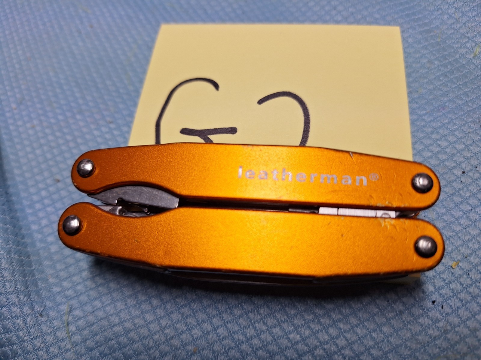 1 Leatherman ORANGE S2 JUICE Multi Tool FISHING LOC G2