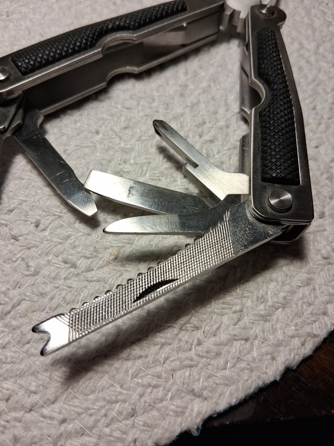 Multi Tool Pliers Stainless Survival Saw Screwdriver Knife Outdoors Camping