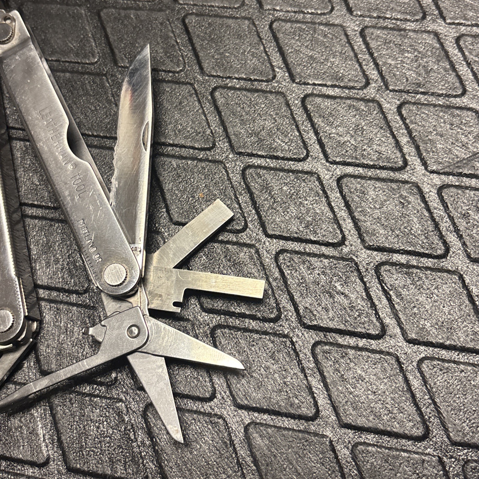 Vintage Original Leatherman Pocket Survival Tool 2 PST II Stamped 0496 / 0896