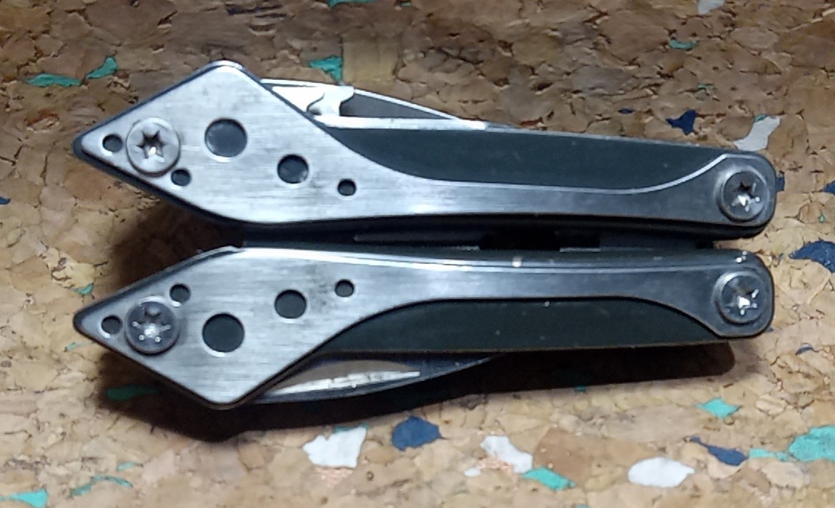 USED SILVER CABELA’S 7 IN 1 MULTI-TOOL VERY GOOD CONDITION