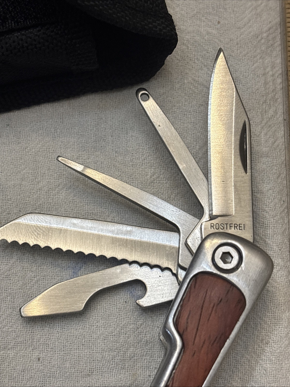 BELZIG Buccaneer Multi Tool w/ Flashlight Light +Black Pouch, Wood Inlay Handle