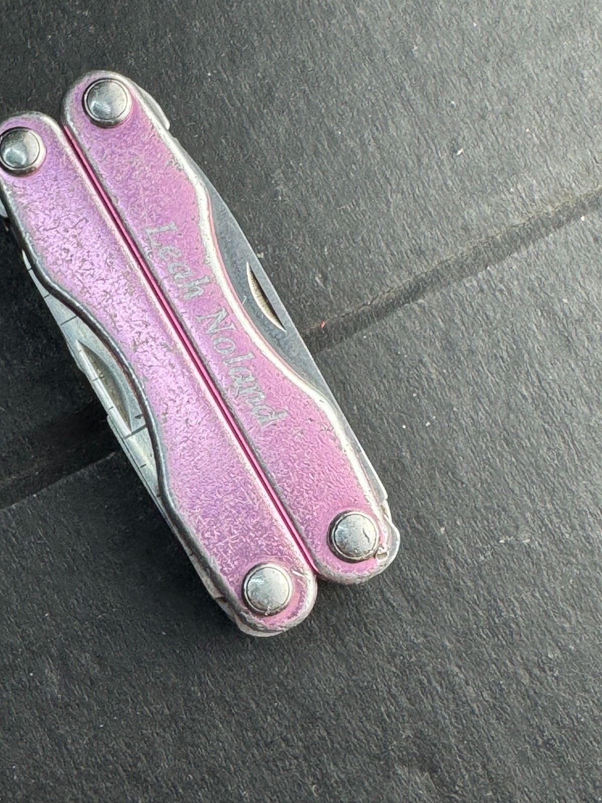 Leatherman Squirt S4 Stainless Steel Multitool Keychain – Various Colors