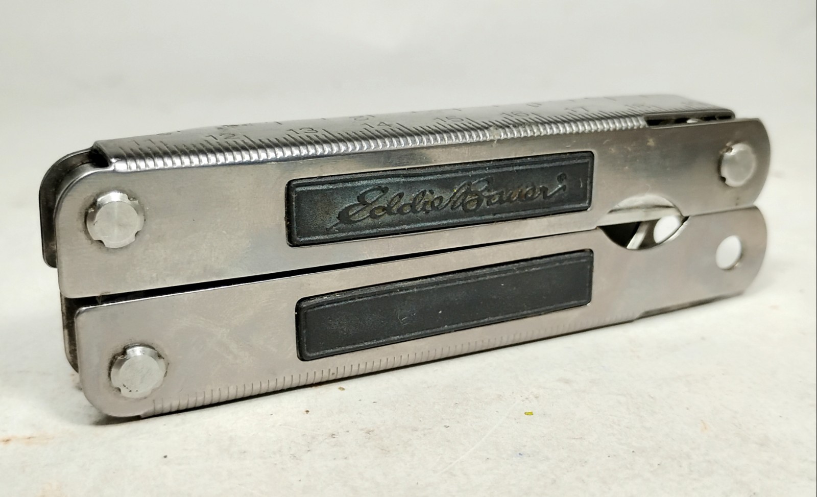 Eddie Bauer Multi-Tool – Stainless – Lock Lever – Very Good Condition