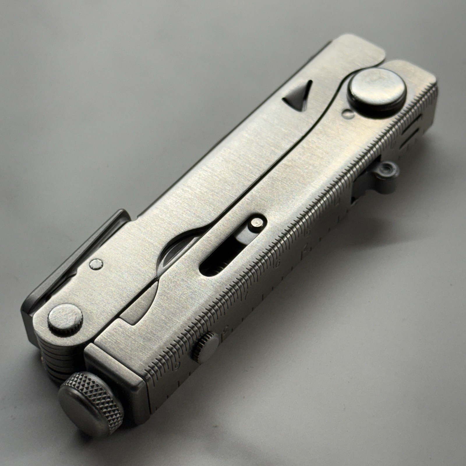 Leatherman Crunch multitool, Snap Button Nylon sheath. Made in USA in 2013