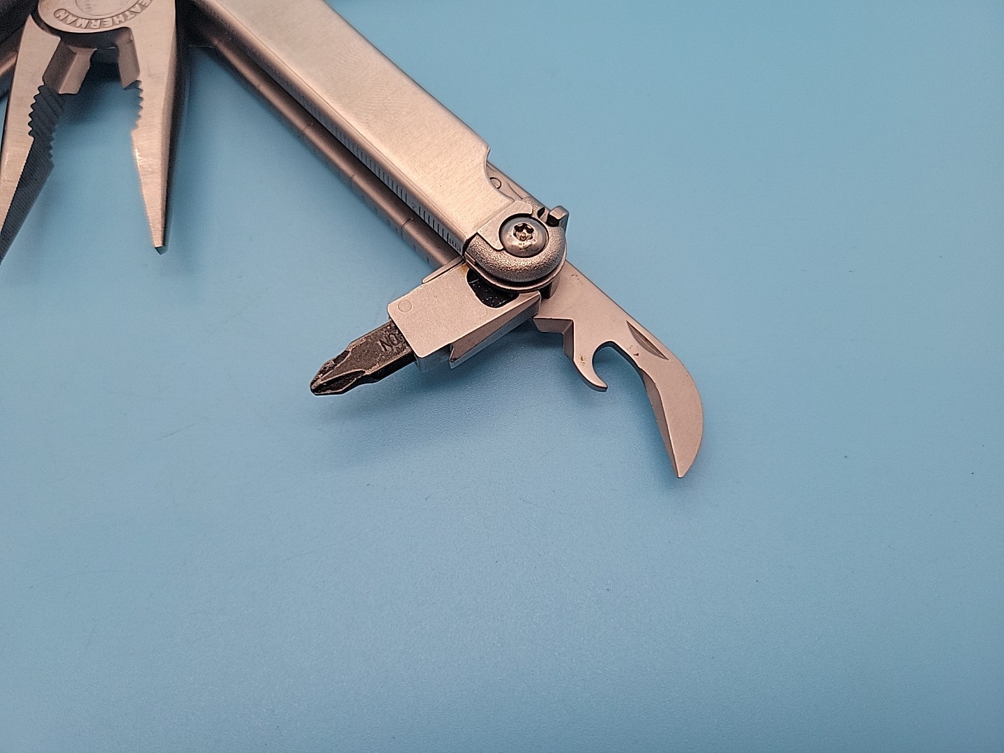 Leatherman WAVE Multi-Tool Dated 2006 – Silver – Pliers – File – Saw – Knife