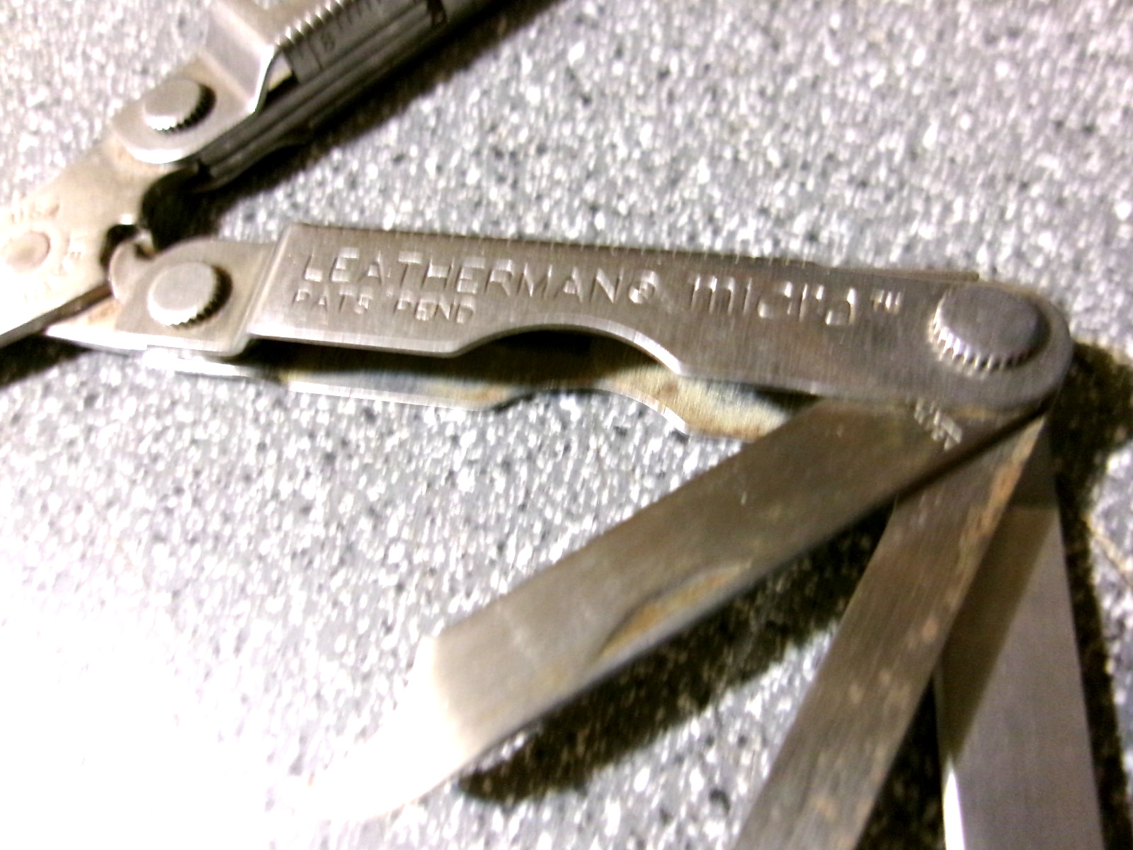 ‘Leatherman – Micra’ Multi-Tool USA 6 Bits and a Scissors Keychain Ceo