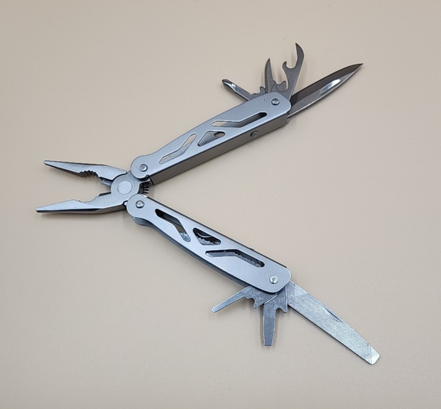 10 in 1 Multi-tool Folding Pocket/Purse Needle Nose Pliers