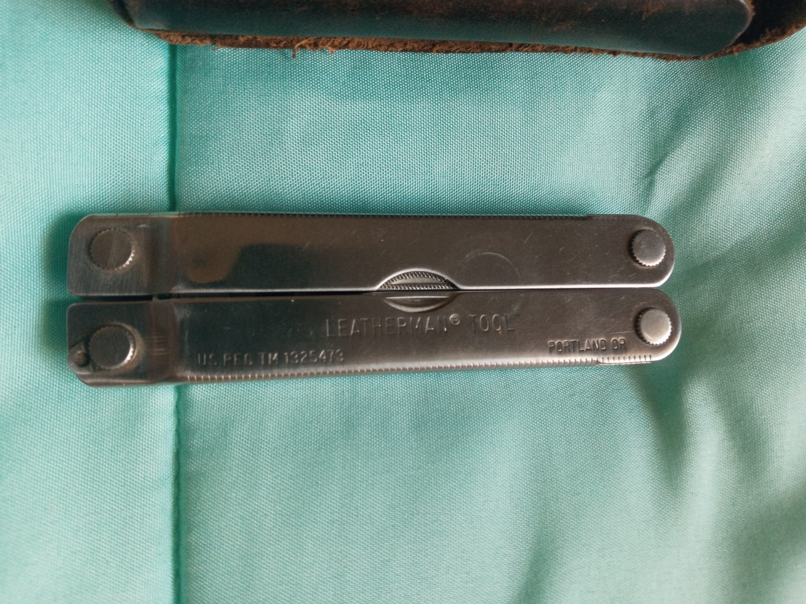 Vintage Genuine Original Leatherman Multitool Brown Leather Sheath Portland OR