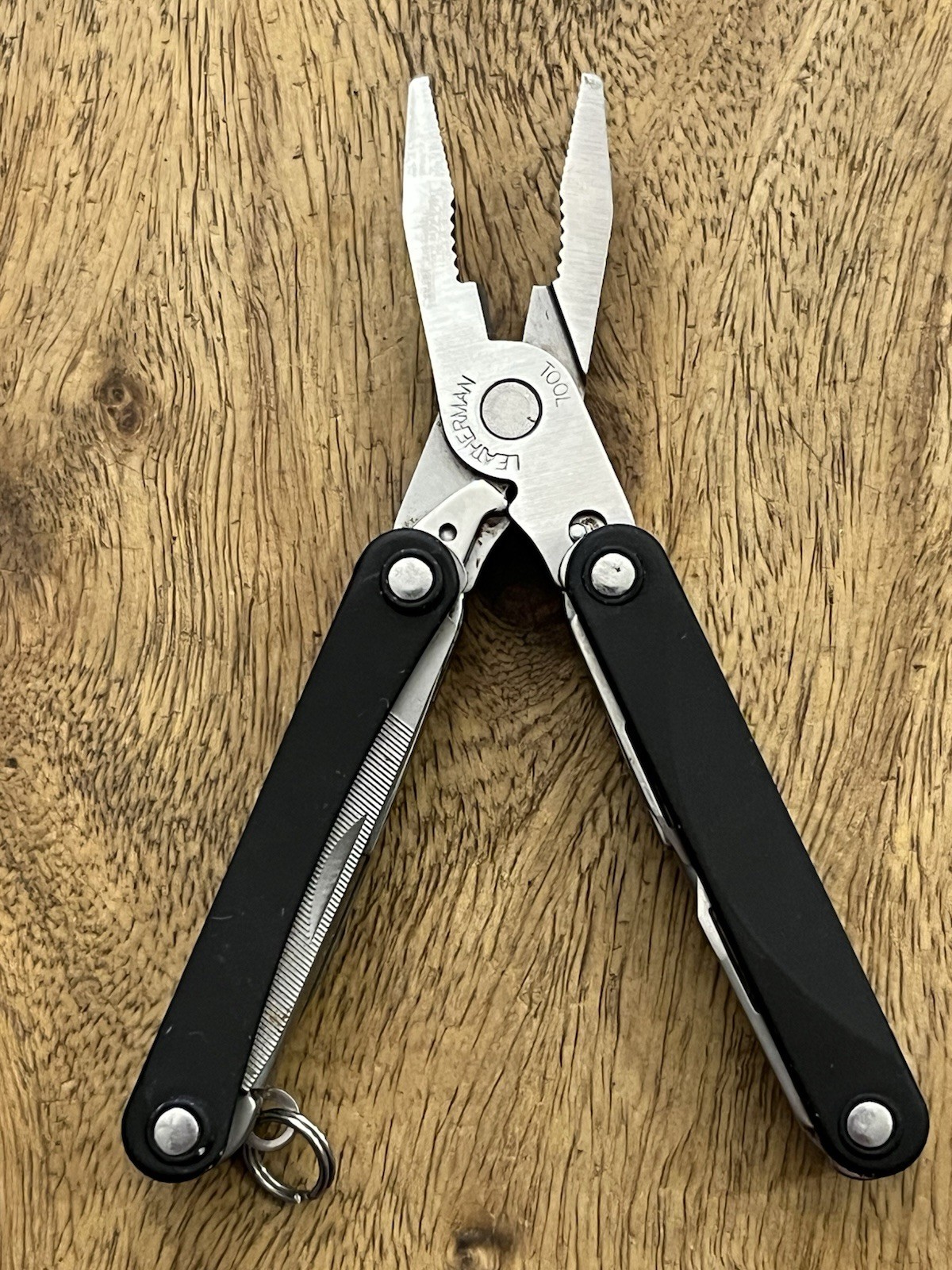 RETIRED Leatherman Squirt PS4 MultiTool Black DISCONTINUED SUPER NICE!