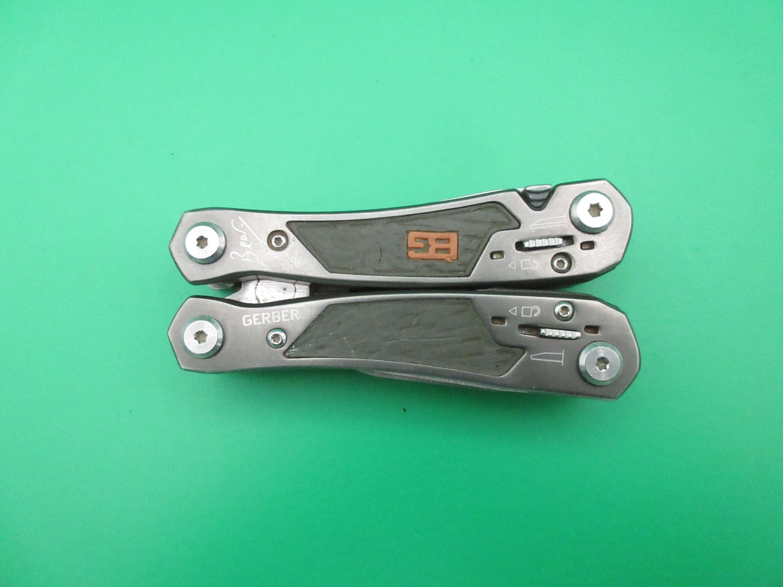 Gerber Bear Grylls Ultimate Multi Tool Folding Knife Scissors #17