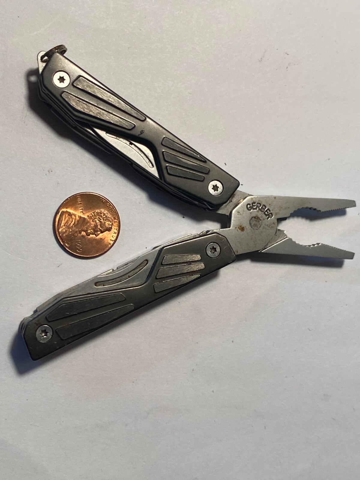 Gerber Bear Grylls (BG) Small Multi-tool – Gray