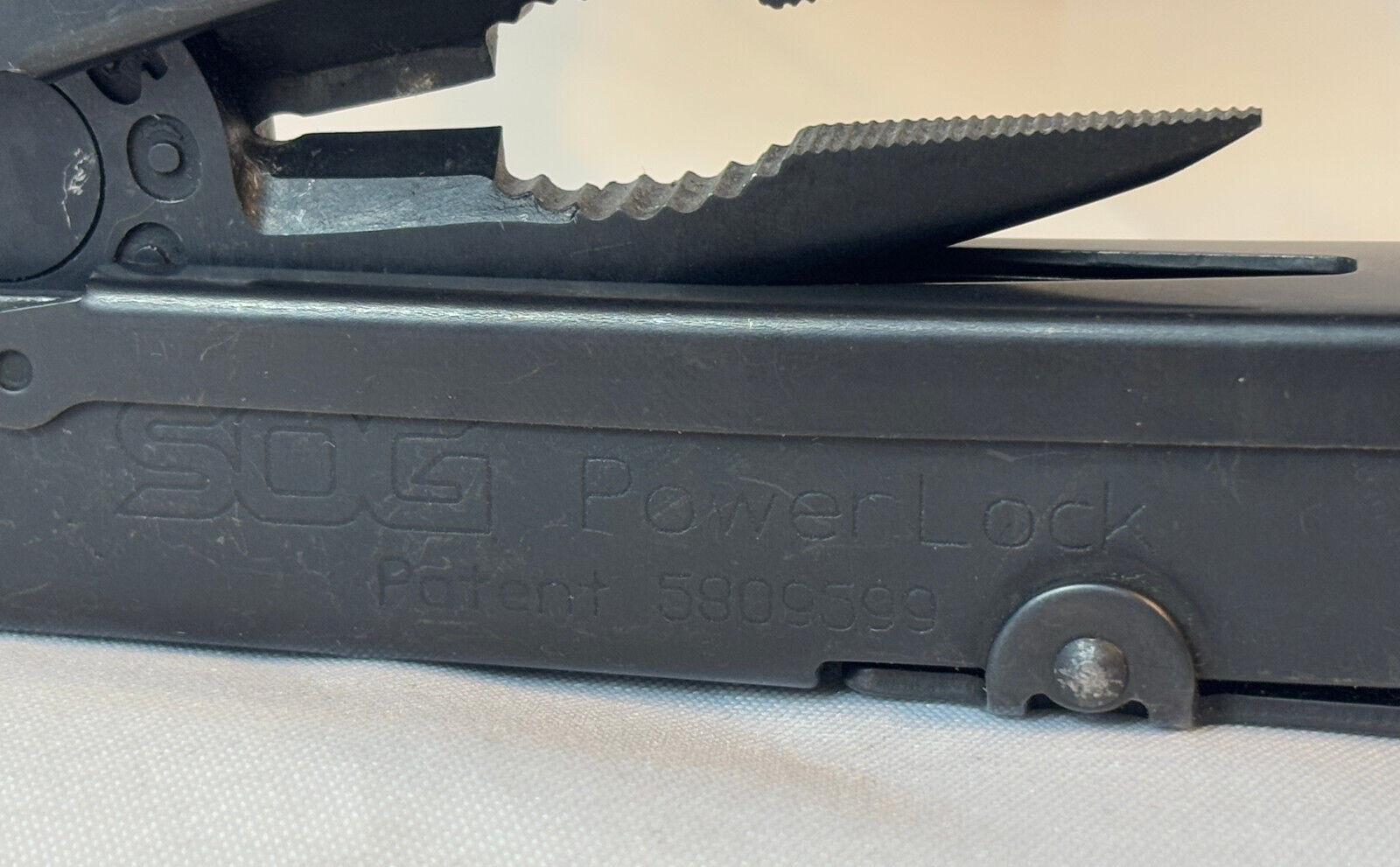SOG Powerlock Multitool With Sheath