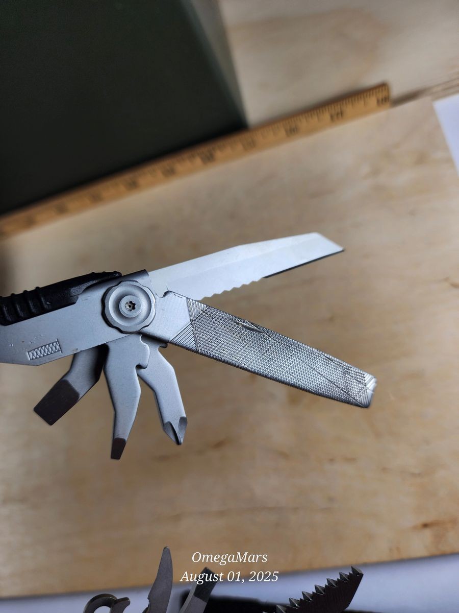 Gerber Diesel #D08 Looks/feels brand new